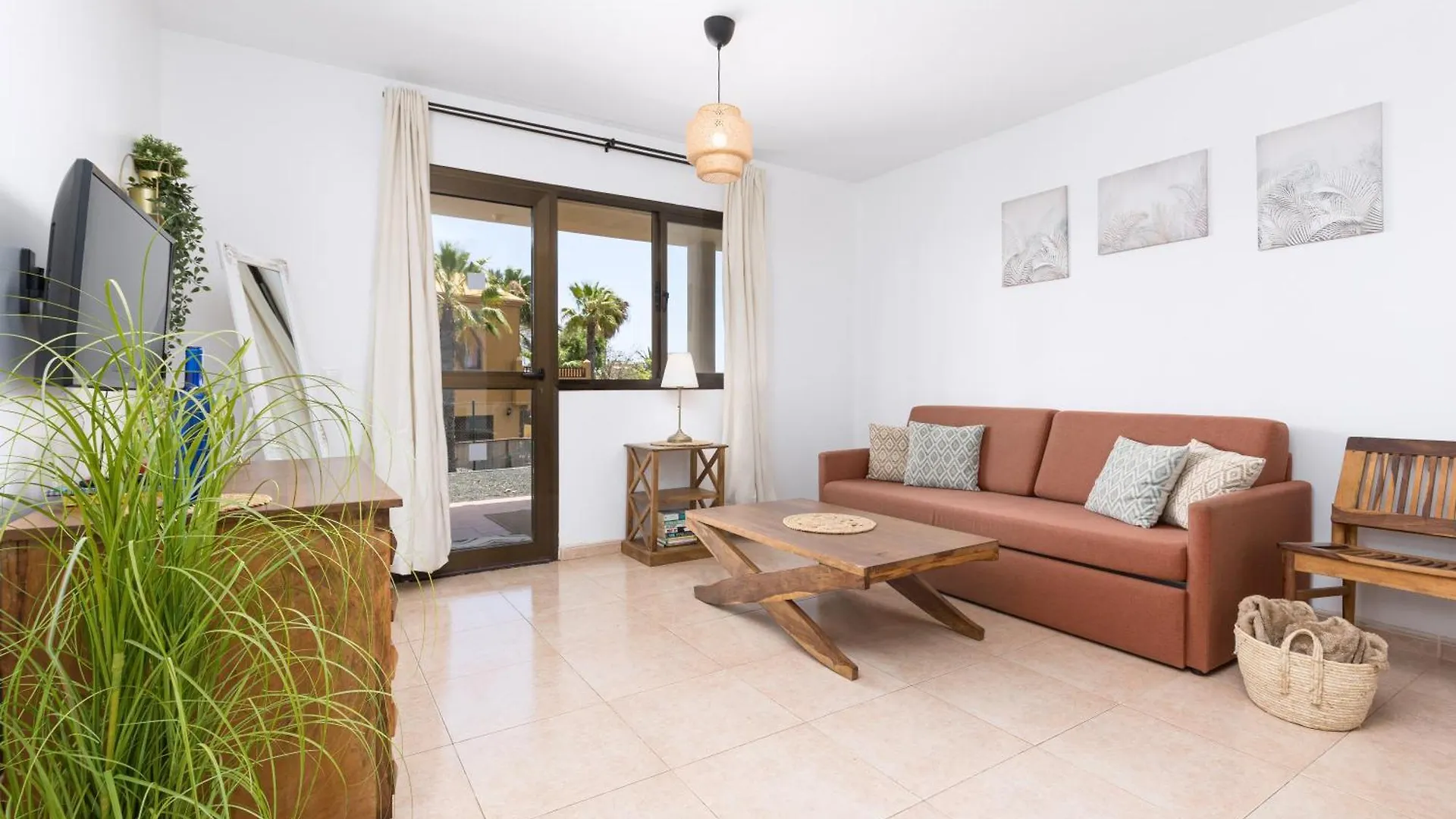 Home2Book Tranquil Oasis Apt, Pool & Terrace コラレホ
