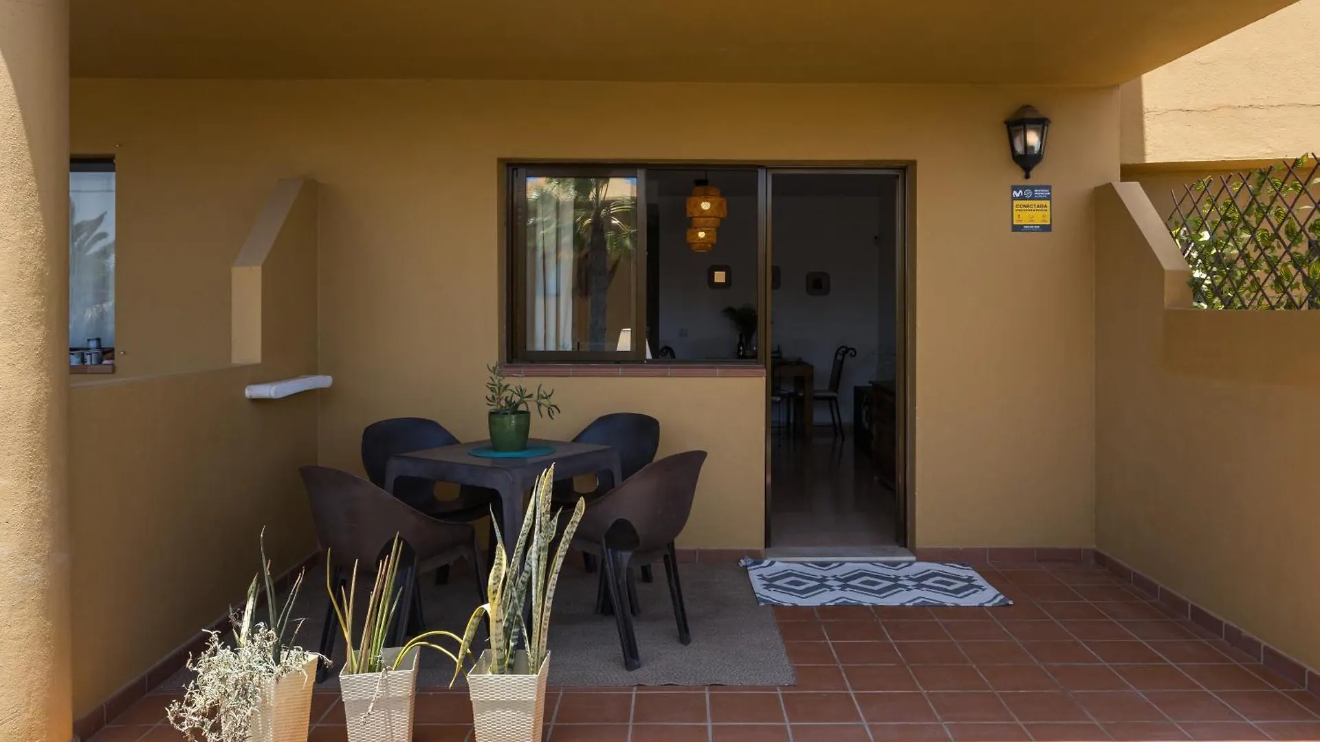 Home2Book Tranquil Oasis Apt, Pool & Terrace コラレホ アパート