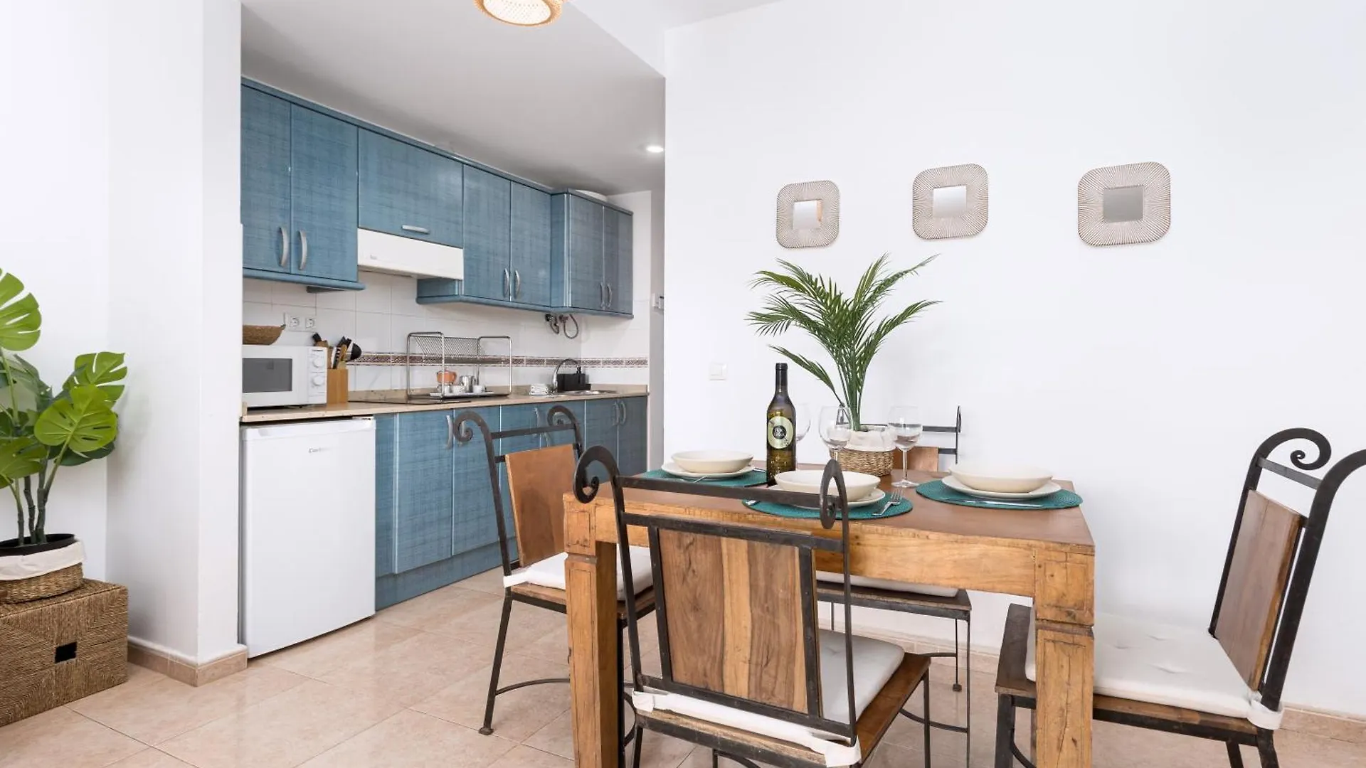 アパート Home2Book Tranquil Oasis Apt, Pool & Terrace コラレホ